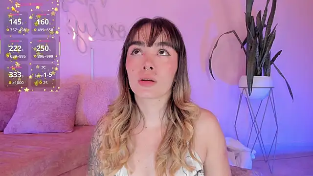 Lucy Vega online show from December 2025 05:32:02 AM