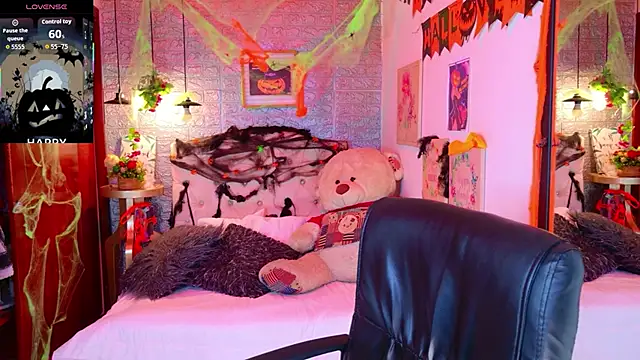 Snapshot of meghan_nill chatting on October 2025 03:06:01 AM meghan nill online show from October 2025 03:06:01 AM