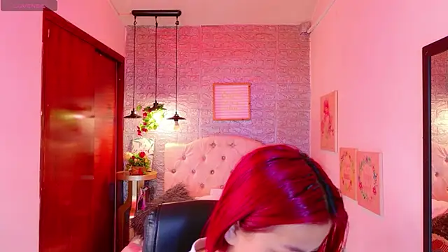 Snapshot of meghan_nill chatting on November 2025 03:01:01 AM meghan nill online show from November 2025 03:01:01 AM