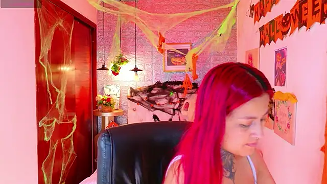 Snapshot of meghan_nill chatting on October 2025 02:54:02 AM meghan nill online show from October 2025 02:54:02 AM