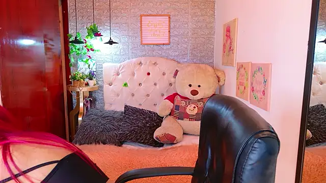 Snapshot of meghan_nill chatting on November 2025 02:55:02 AM meghan nill online show from November 2025 02:55:02 AM