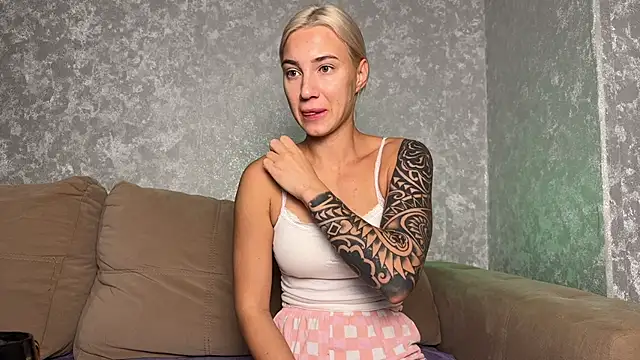 AnneBall online show from November 2025 05:11:01 AM