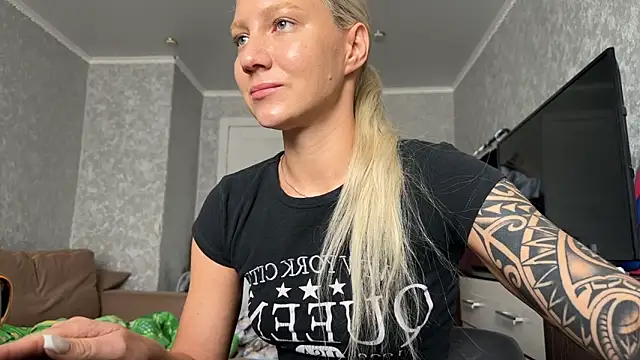 AnneBall online show from April 2026 06:31:02 AM