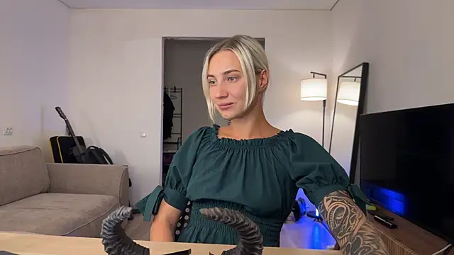 AnneBall online show from October 2025 03:19:02 PM