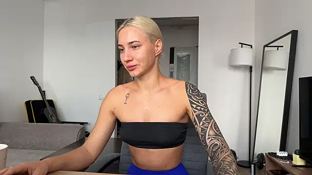 AnneBall online show from November 2025 08:26:02 AM