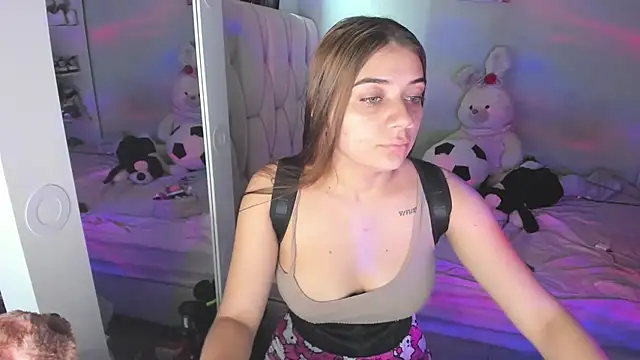 Snapshot of KittyKlum chatting on February 2026 04:06:01 PM KittyKlum online show from February 2026 04:06:01 PM