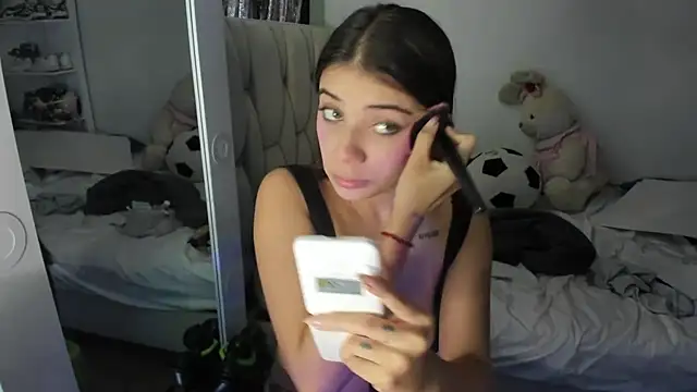 Snapshot of KittyKlum chatting on June 2026 05:06:01 PM KittyKlum online show from June 2026 05:06:01 PM