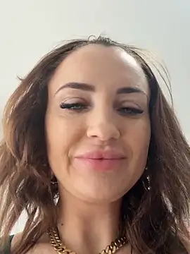 madonnaaaa online show from September 2025 10:41:02 AM