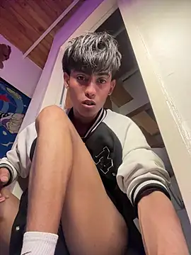 Mauuu18 online show from February 2026 02:53:01 AM