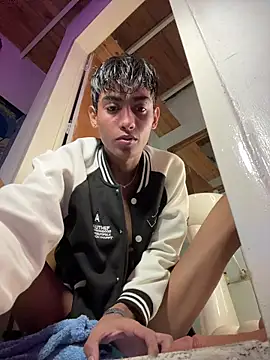 Mauuu18 online show from November 2025 03:27:01 AM