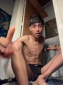 Mauuu18 online show from April 2026 02:41:01 AM