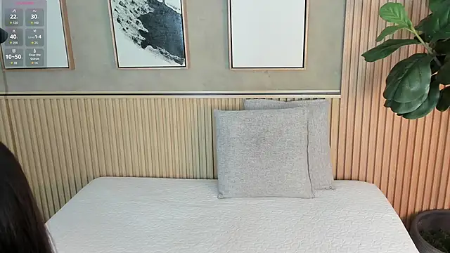 Snapshot of nina_soul chatting on September 2025 12:25:02 PM nina soul online show from September 2025 12:25:02 PM