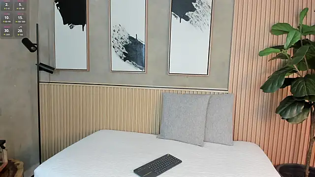 Snapshot of nina_soul chatting on October 2025 12:29:02 PM nina soul online show from October 2025 12:29:02 PM