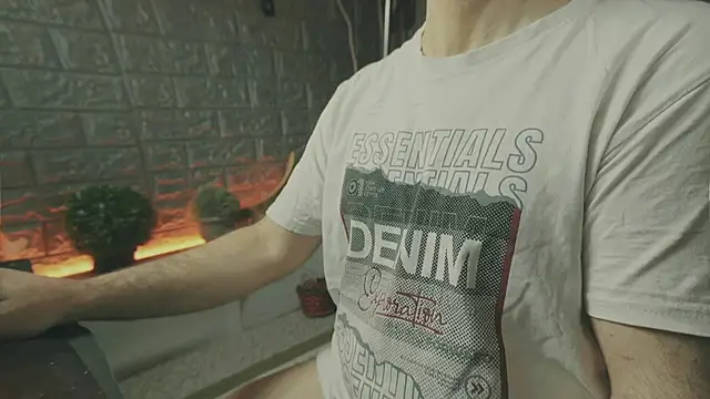 Snapshot of alex-volo chatting on October 2025 03:07:02 AM alex-volo online show from October 2025 03:07:02 AM