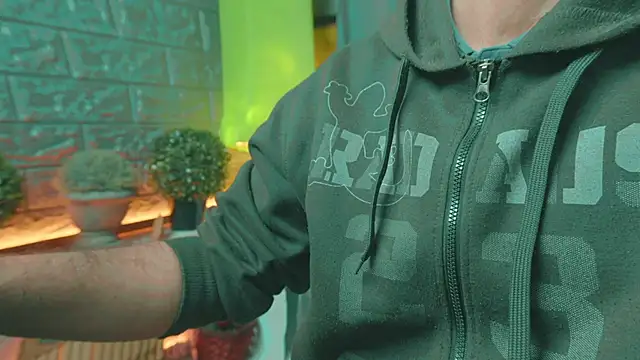 Snapshot of alex-volo chatting on March 2025 07:01:01 AM alex-volo online show from March 2025 07:01:01 AM