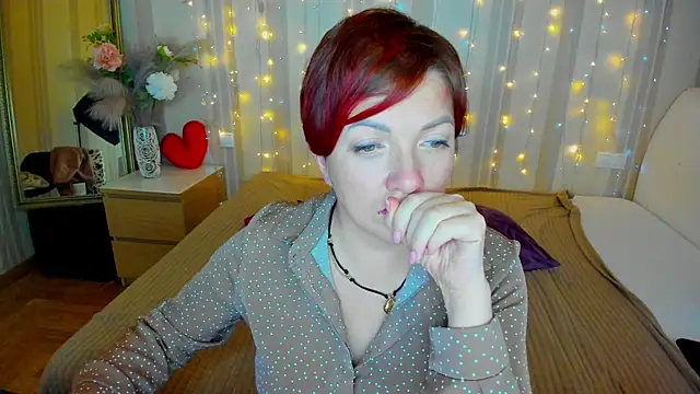 Snapshot of Katherine_Fox chatting on March 2025 06:05:02 PM Katherine Fox online show from March 2025 06:05:02 PM