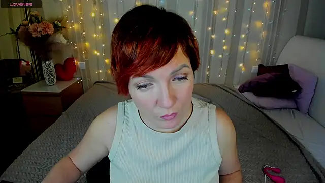 Snapshot of Katherine_Fox chatting on February 2025 04:52:01 PM Katherine Fox online show from February 2025 04:52:01 PM