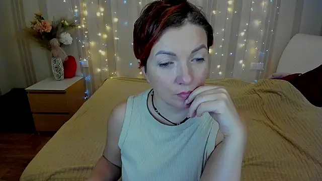 Snapshot of Katherine_Fox chatting on March 2025 08:17:01 AM Katherine Fox online show from March 2025 08:17:01 AM
