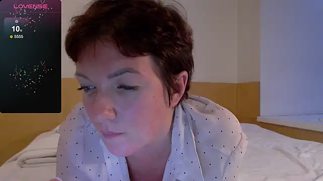 Snapshot of Katherine_Fox chatting on September 2025 03:50:02 PM Katherine Fox online show from September 2025 03:50:02 PM