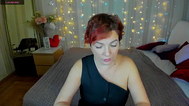 Snapshot of Katherine_Fox chatting on January 2025 12:16:01 PM Katherine Fox online show from January 2025 12:16:01 PM