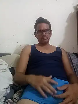Snapshot of manuelmen211 chatting on September 2025 02:23:01 AM manuelmen211 online show from September 2025 02:23:01 AM