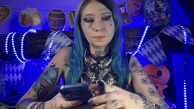 coyemoo online show from September 2025 08:21:01 AM