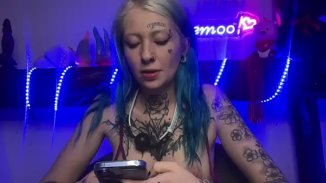 coyemoo online show from March 2025 03:14:02 PM