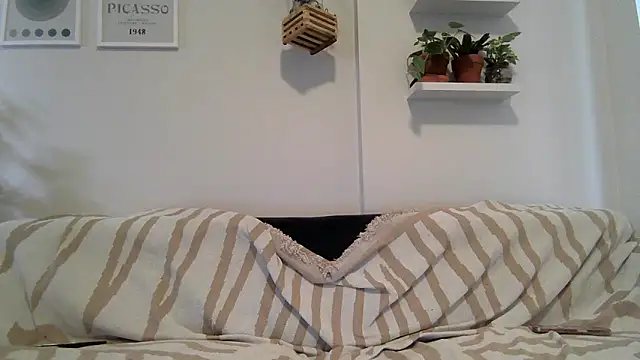 Snapshot of badblondebunny chatting on November 2025 10:03:02 PM badblondebunny online show from November 2025 10:03:02 PM