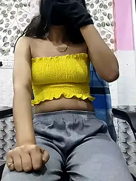 Snapshot of Kashish_18 chatting on January 2025 09:39:02 AM Kashish 18 online show from January 2025 09:39:02 AM