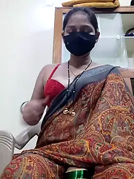 Snapshot of Kashish_18 chatting on December 2025 07:10:01 AM Kashish 18 online show from December 2025 07:10:01 AM