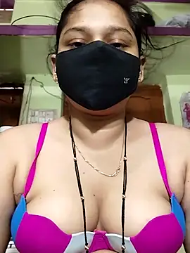Snapshot of Kashish_18 chatting on June 2026 09:54:02 AM Kashish 18 online show from June 2026 09:54:02 AM