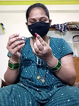 Snapshot of Kashish_18 chatting on January 2026 08:40:02 AM Kashish 18 online show from January 2026 08:40:02 AM