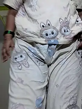 Snapshot of Kashish_18 chatting on February 2026 08:25:01 AM Kashish 18 online show from February 2026 08:25:01 AM