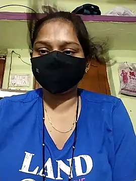 Snapshot of Kashish_18 chatting on June 2026 09:43:01 AM Kashish 18 online show from June 2026 09:43:01 AM