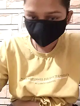 Snapshot of Kashish_18 chatting on November 2025 05:23:01 AM Kashish 18 online show from November 2025 05:23:01 AM