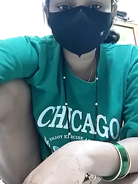 Snapshot of Kashish_18 chatting on November 2025 07:58:02 PM Kashish 18 online show from November 2025 07:58:02 PM