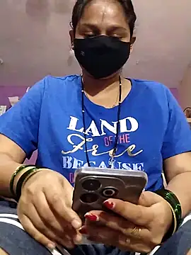 Snapshot of Kashish_18 chatting on June 2026 07:36:02 AM Kashish 18 online show from June 2026 07:36:02 AM