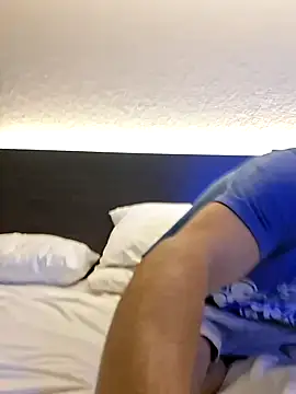 Snapshot of SmokingSloth chatting on June 2026 05:02:02 AM SmokingSloth online show from June 2026 05:02:02 AM