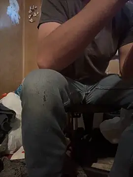 SmokingSloth online show from December 2025 08:23:02 PM