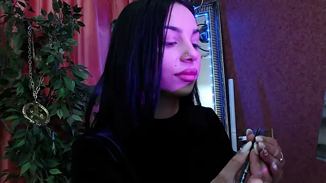 MissJuliax online show from November 2025 07:01:02 AM