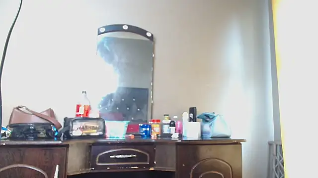 Snapshot of DarkDivva24 chatting on October 2025 12:03:01 PM DarkDivva24 online show from October 2025 12:03:01 PM