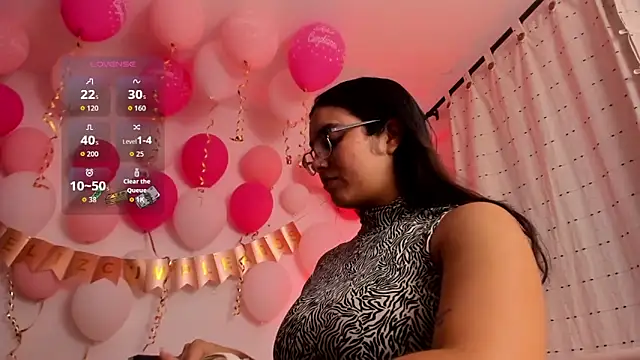 VeronicaGilss online show from May 2026 12:14:01 AM