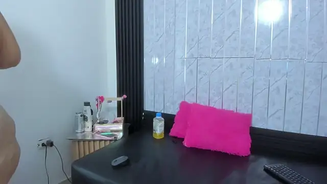 FernandaClar online show from October 2025 03:18:02 AM