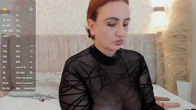 mia lourence online show from October 2025 11:46:02 AM
