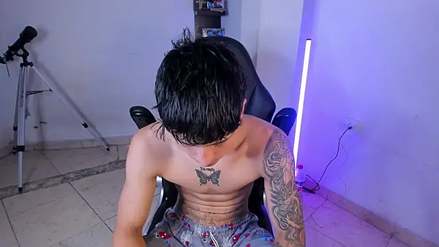 Snakebutterfly online show from January 2026 09:03:02 AM