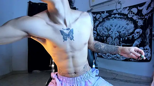 Snakebutterfly online show from February 2026 03:14:01 AM