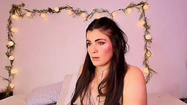 Amara vega online show from April 2026 03:39:02 PM