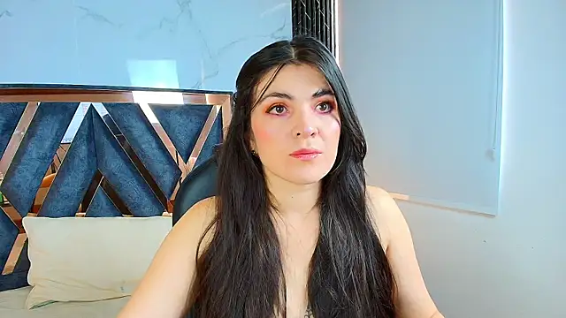 Amara vega online show from October 2025 12:07:01 PM