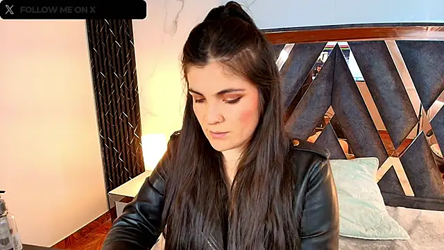 Amara vega online show from November 2025 02:17:01 PM