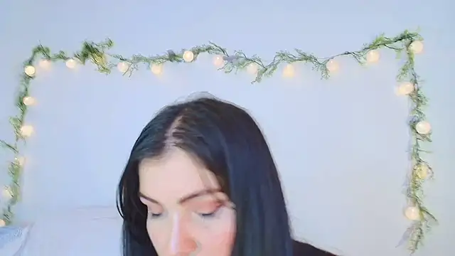 Snapshot of Amara_vega chatting on May 2026 05:29:02 PM Amara vega online show from May 2026 05:29:02 PM
